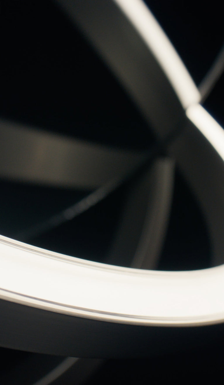 Close-up of the Sensor Mirror Trio automatically flipping. 